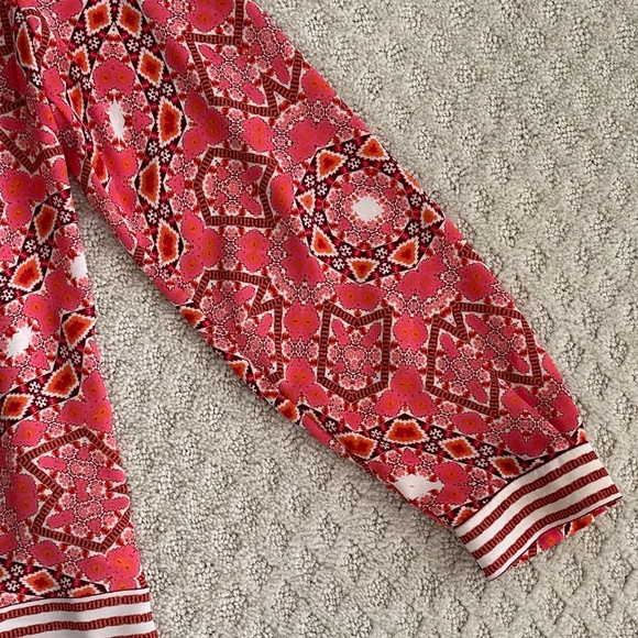 Talbots Split Neck Geometric Print Long Sleeve Blouse Coral/Pink MP Lightweight - Picture 4 of 12